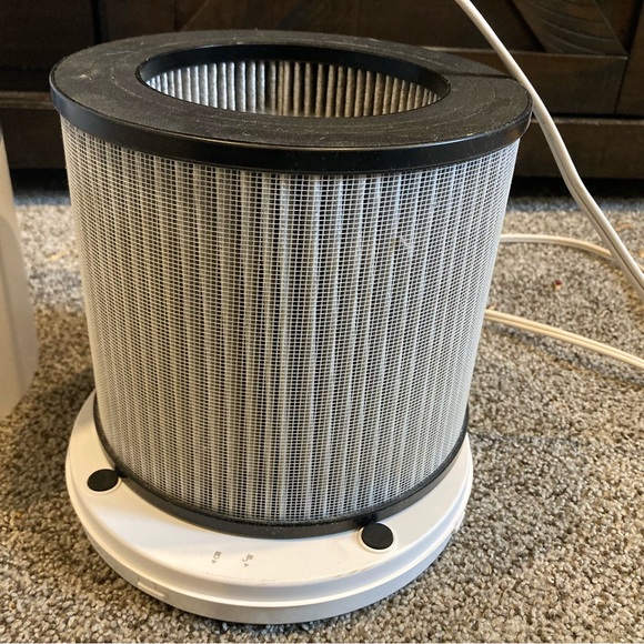 Bissell 2780A MyAir 100 sq/ft 3 Speeds 30-46 dBa Personal Air Purifier - Tested - Picture 7 of 8